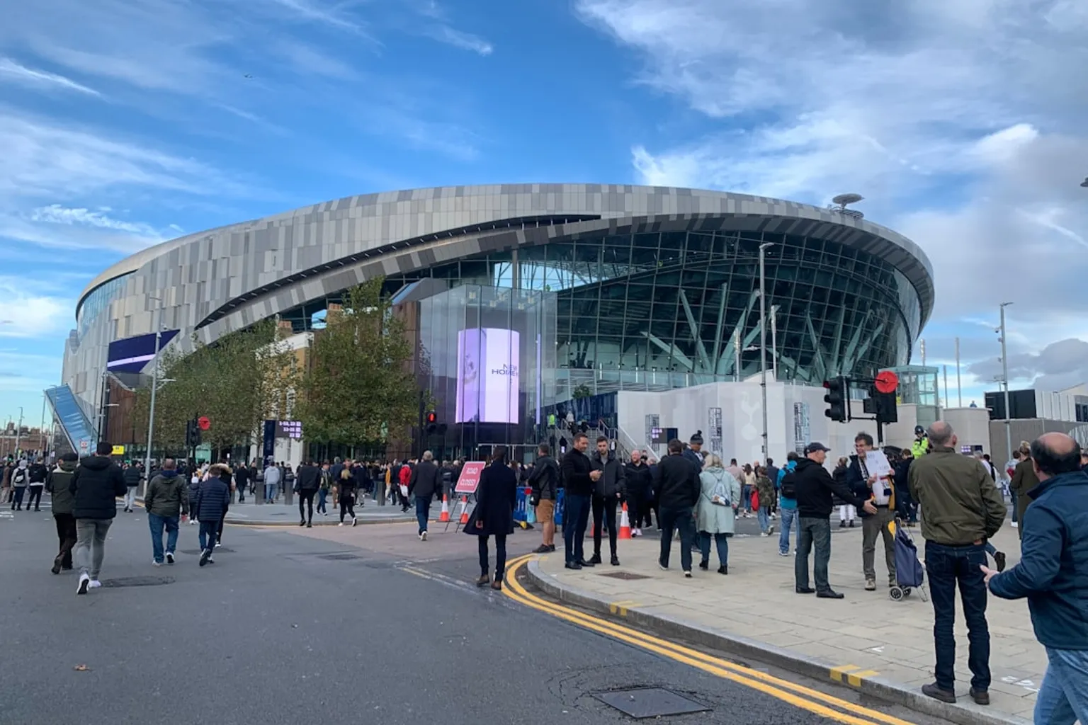 Tottenham Hotspur Stadium: Warum Online-Tickets den Einlass sichern